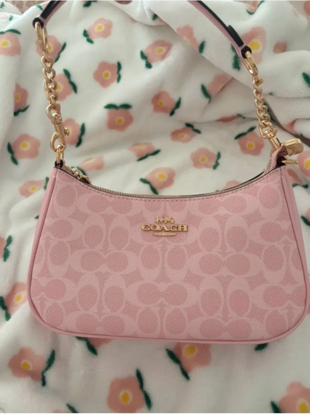Coach Pink Signature Jacquard Chain-Accent Shoulder Bag